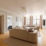 Apartamento Big 4 Bedroom With Bathtub By Cph Hall Square