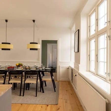 Apartamento Big 4 Bedroom With Bathtub By Cph Hall Square *