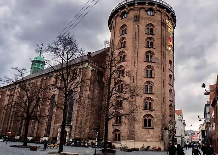 Big 4 Bedroom With Bathtub By Cph Hall Square *